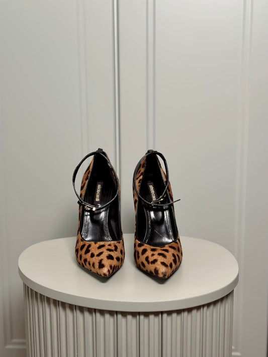 Leopard print calf-hair heels