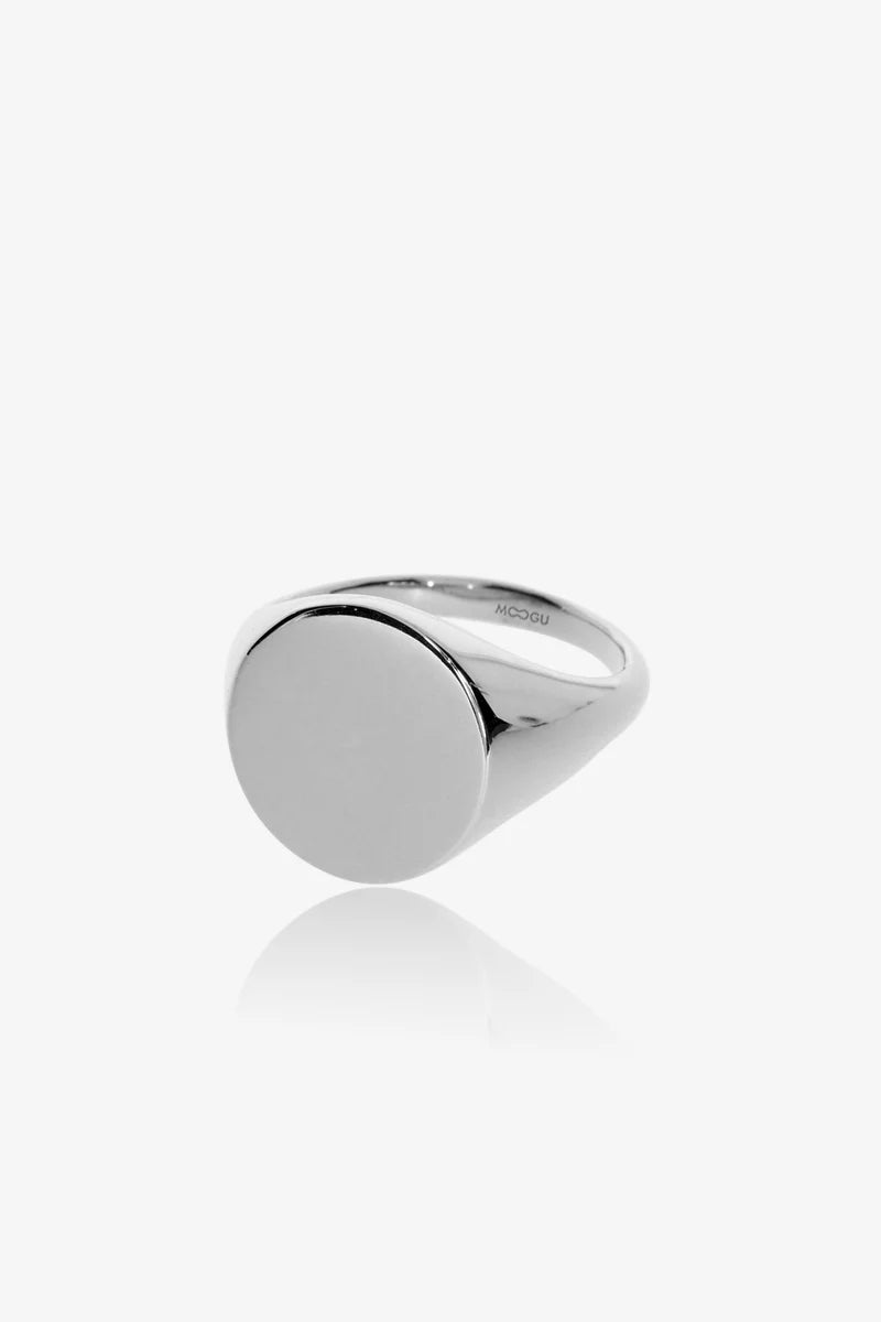 ROUND SIGNET SILVER RING