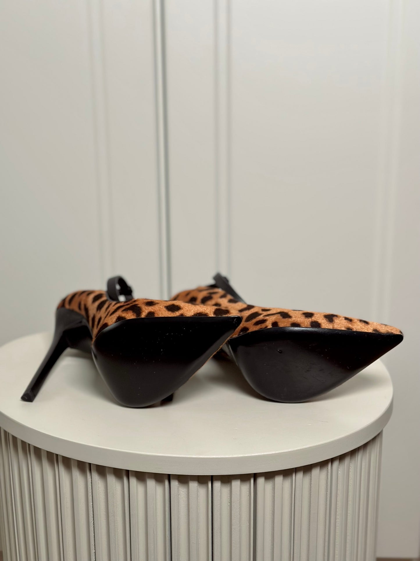 Leopard print calf-hair heels