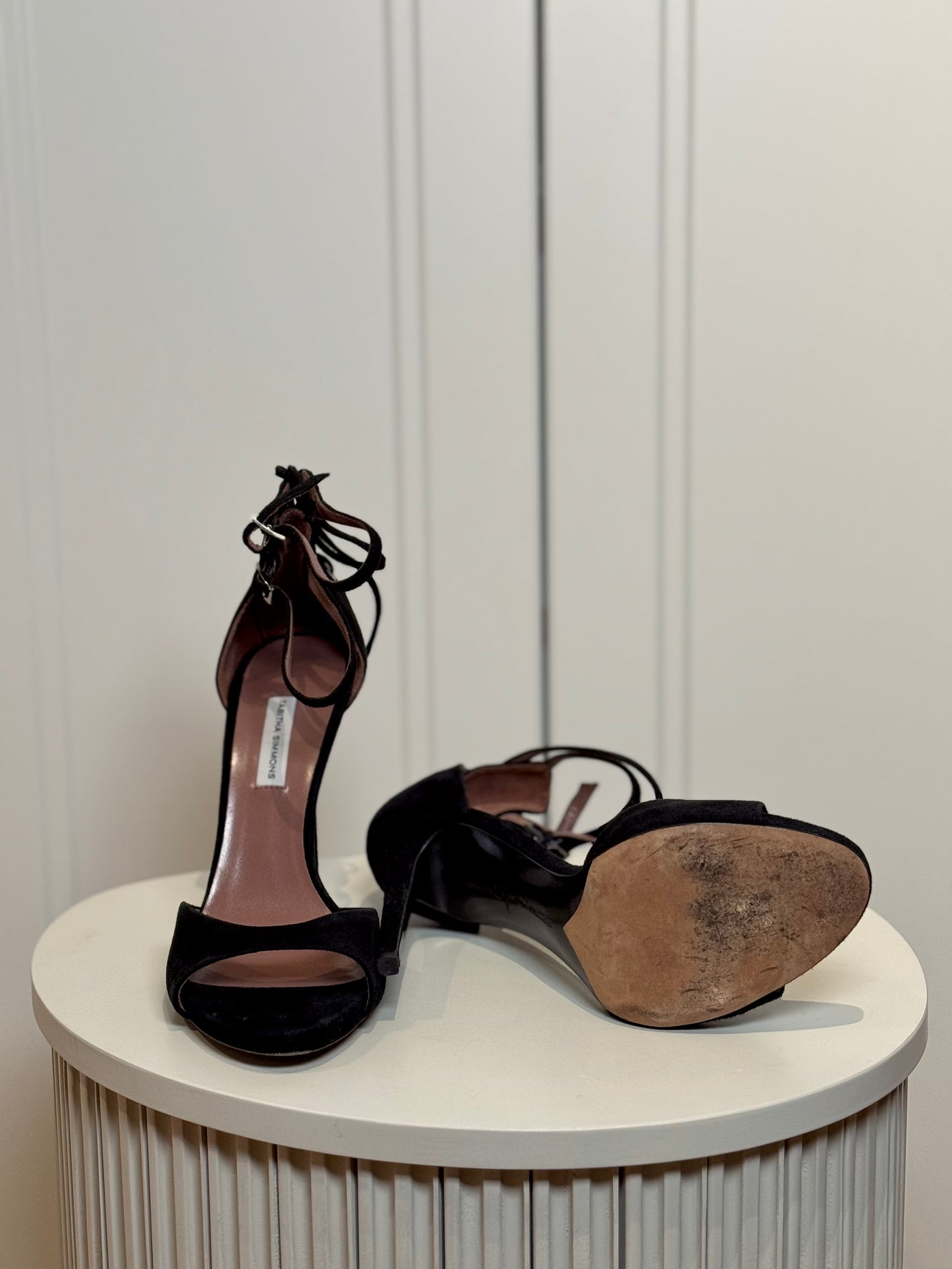 Black suede sandals - second life