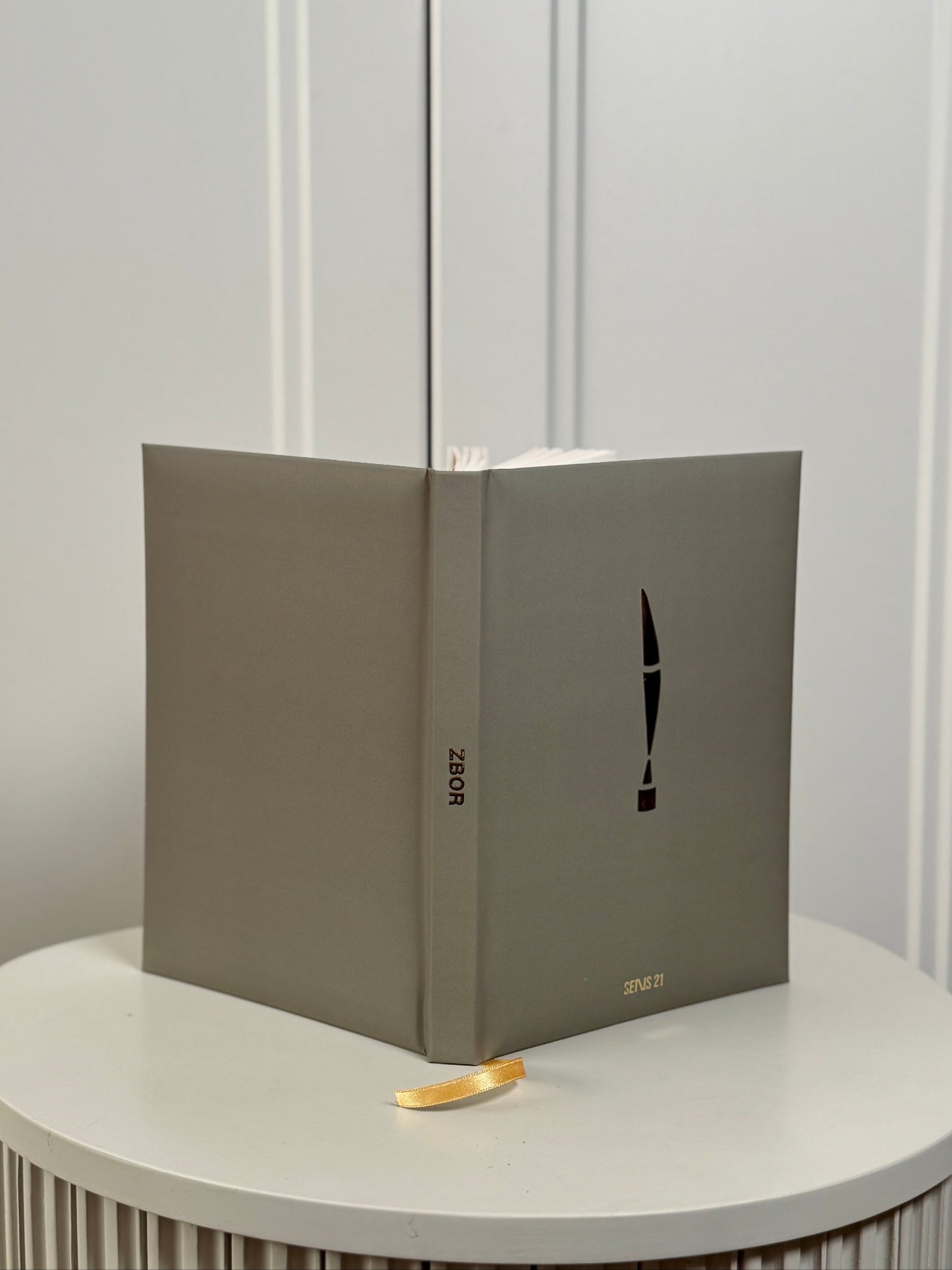 Kaki notebook ZBOR