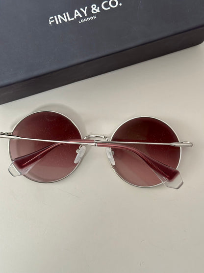 Round sunglasses