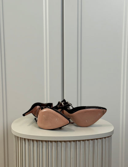 Suede leather strap pumps