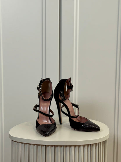 Suede leather strap pumps