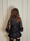 Rochie din dantelă cu volane